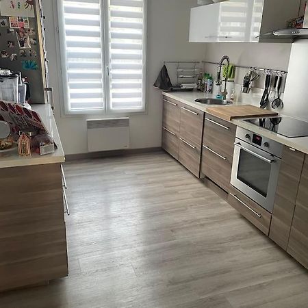 Centre Pierrefonds Superbe Appartement + Parking 외부 사진